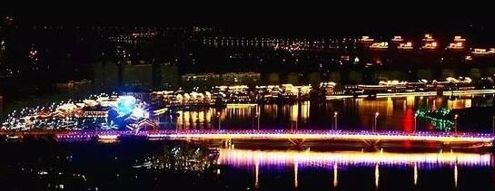 穿紫河夜色.jpg